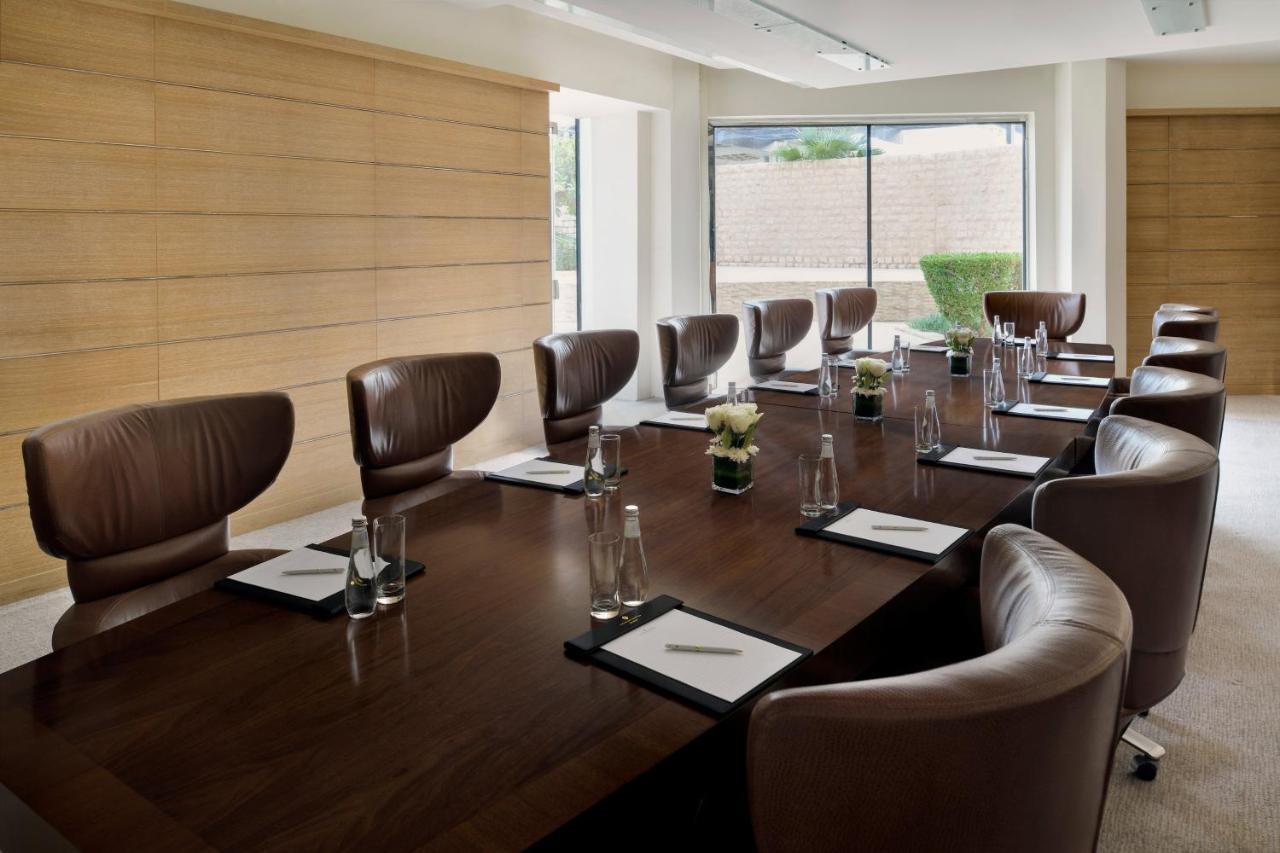 อินเตอร์คอนติเนนตัล ริยาดห์ Hotel ภายนอก รูปภาพ Meeting room
